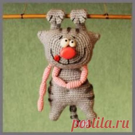 Усатый полосатый