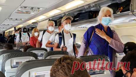 Россиянин выпил на борту и устроил дебош во время рейса Москва - Бангкок. Россиянин устроил дебош на борту Москва - Бангкок и был задержан по прилете сотрудникам тайской полиции. Об этом сообщает Life со ссылкой на Shot. Пьяный мужчина нарушил спокойствие пассажиров, летевших 23 февраля рейсом AFL270 в столицу ...