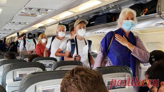 Россиянин выпил на борту и устроил дебош во время рейса Москва - Бангкок. Россиянин устроил дебош на борту Москва - Бангкок и был задержан по прилете сотрудникам тайской полиции. Об этом сообщает Life со ссылкой на Shot. Пьяный мужчина нарушил спокойствие пассажиров, летевших 23 февраля рейсом AFL270 в столицу ...