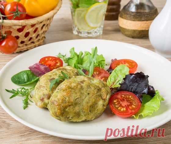 ​Запеченные куриные котлеты с песто