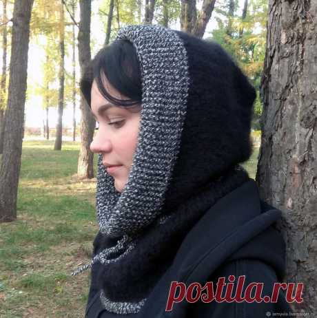 Шапка-капюшон чёрная из мохера – купить на Ярмарке Мастеров – ML2DIRU | Капюшоны, Набережные Челны Шапка-капюшон чёрная из мохера в интернет-магазине на Ярмарке Мастеров. Удобная шапка-капюшон, или капор, для холодной осенней погоды и тёплой зимы. Связана спицами из чёрного мохера (30%) и полушерстяной меланжевой пряжи. Мохеровая часть пушистая. 
Не портит причёску, очень удобна тем, кто за рулём или в метро. Можно откинуть назад и носить как снуд.