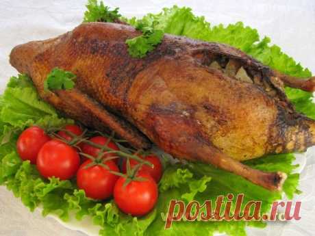 Утка, фаршированная грибами и картофелем