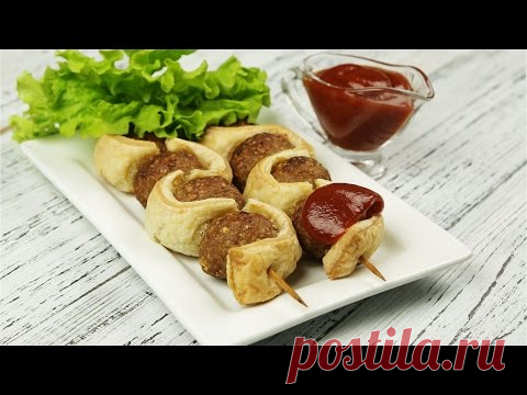 Шашлыки из фарша со слоеным тестом