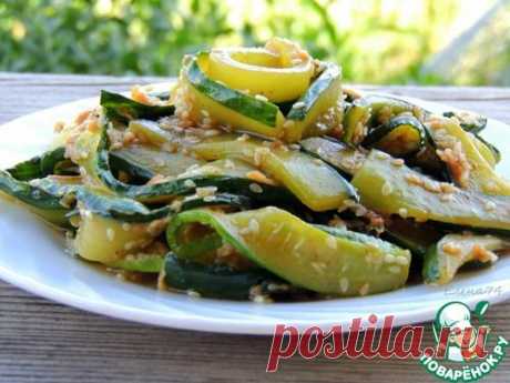 Салат из жареных огурцов по-корейски - кулинарный рецепт