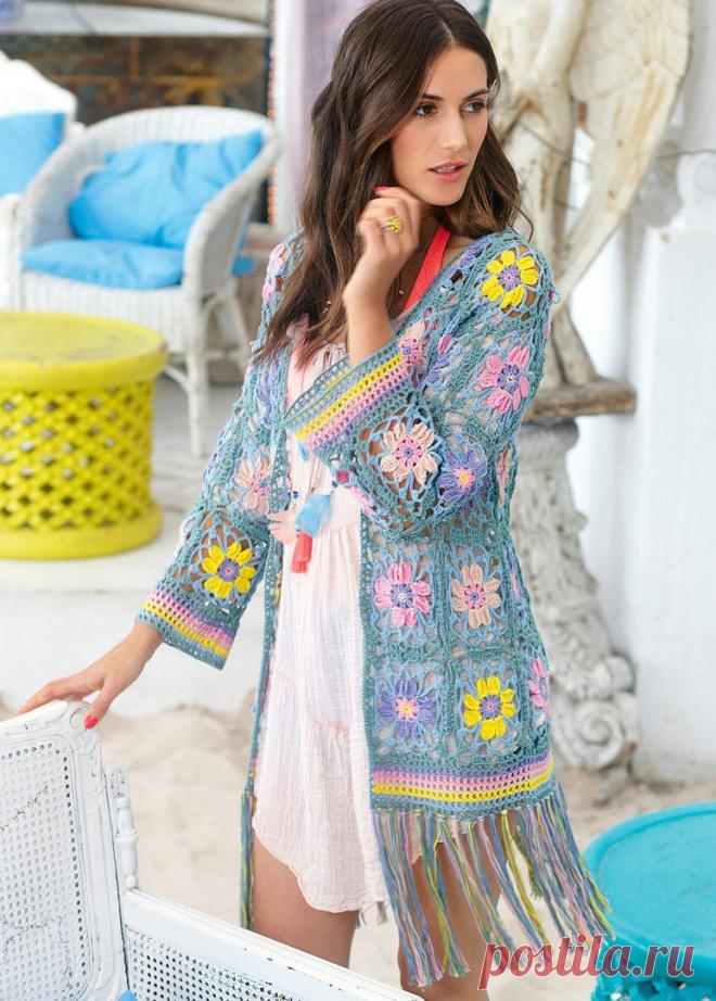 Ажурный кардиган из воздушных мотивов Воздушный кардиган из разноцветных мотивов отделан филейными планками. Завершает стильный образ длинная бахрома.  РАЗМЕРЫ: 34/36 (46/48) Нравится публикация? И хочется почаще видеть описания кардиганов? Дайте нам знать!