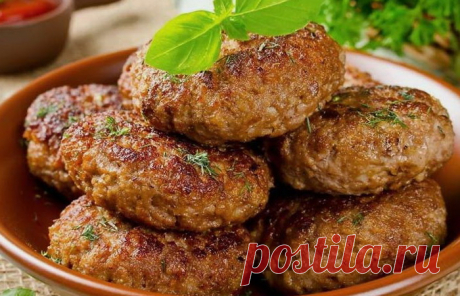 Котлеты по-цыгански: Как улучшить вкус мясного блюда, добавив всего один ингредиент
