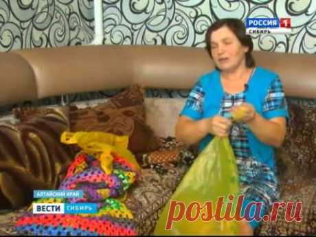 Ковры из полиэтиленовых пакетов плетет жительница Алтайского края