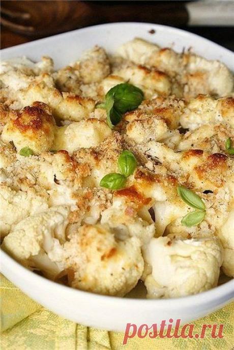 Цветная капуста с чесноком и сыром в духовке