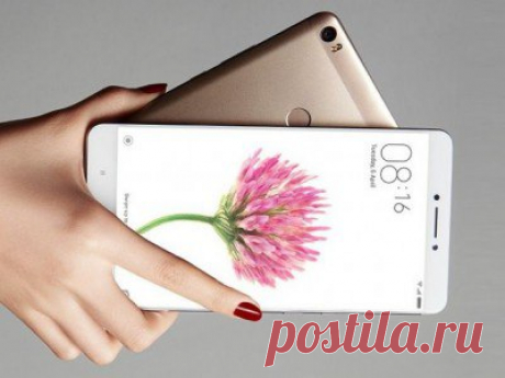 Xiaomi не планирует выпускать смартфоны с небольшой диагональю экрана В 2011 году компания Samsung представила миру первый смартпэд линейки Galaxy Note, который оснащался гигантским по тем меркам 5,3-дюймовым дисплеем. Многие шутили над размерами устройства, но он неожиданно для всех оказался весьма популярным. В этом году среднестатистический флагман имеет дисплей диагональю не менее 5 дюймов. Даже среди фанатов Apple, которые всегда отстаивали компактные габариты смартфонов, чтобы ими можно…