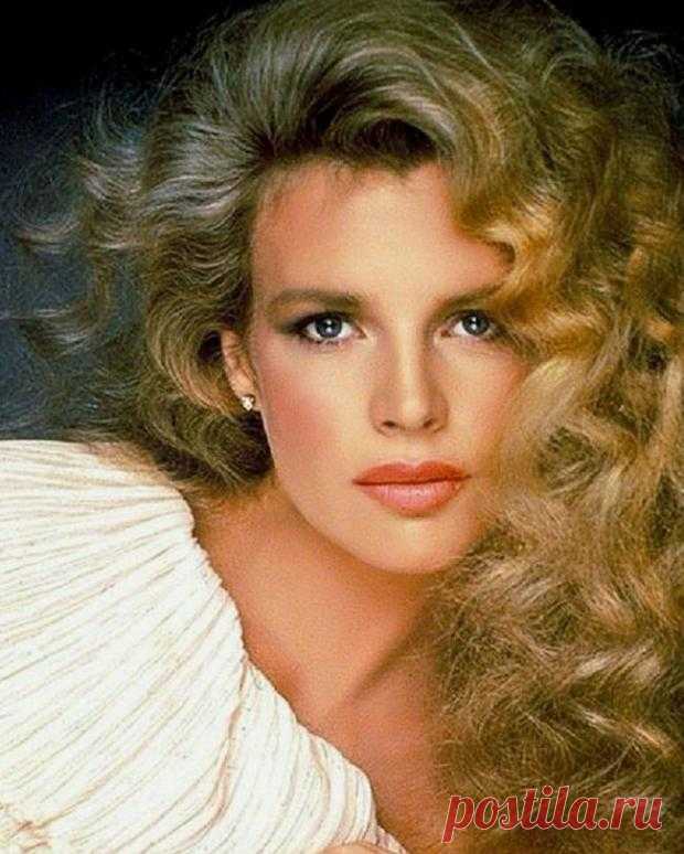 Ким Бейсингер – именинница: 7 интересных фактов о знаменитой голливудской актрисе