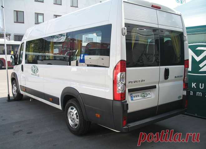 File:AMZ Peugeot Boxer - rear.jpg — Wikimedia Commons