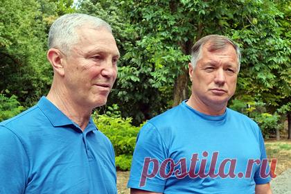 Стали известны подробности лечения госпитализированного главы Херсонской области. Лечение главы администрации Херсонской области Владимира Сальдо проходит в режиме секретности. Сальдо продолжает находиться в тяжелом состоянии. Его отравление осложнилось тромбоэмболией легочной артерии (закупоркой артерий тромбами). Сальдо ежедневно осматривает лично директор института Склифосовского.