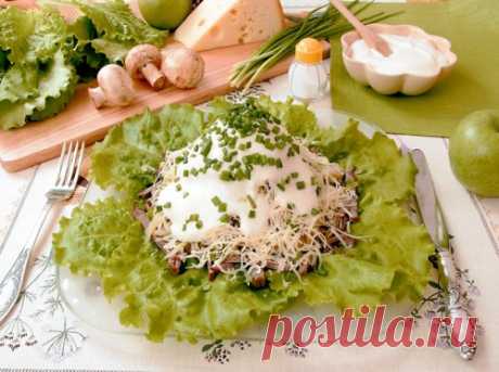 Салаты с маринованными шампиньонами: 5 рецептов / Простые рецепты
