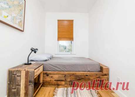 Спальня 9 кв. м – создаем маленький шедевр интерьера Во многих квартирах постройки прошлого столетия под спальню отводится комната скромных размеров – 9-10 кв.м. Обустройство столь малого помещения – задача непростая, но выполнимая. Дизайнеры утверждают...