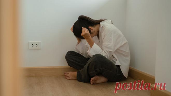 Москвич сдал жену в рехаб, чтобы не делить имущество и забрать ребенка. В Москве мужчина насильно поместил жену в частный реабилитационный центр, чтобы захватить общее имущество и получить преимущество в споре за ребенка при разводе. Об этом сообщает Telegram-канал Mash. Инцидент произошел в начале года, ...