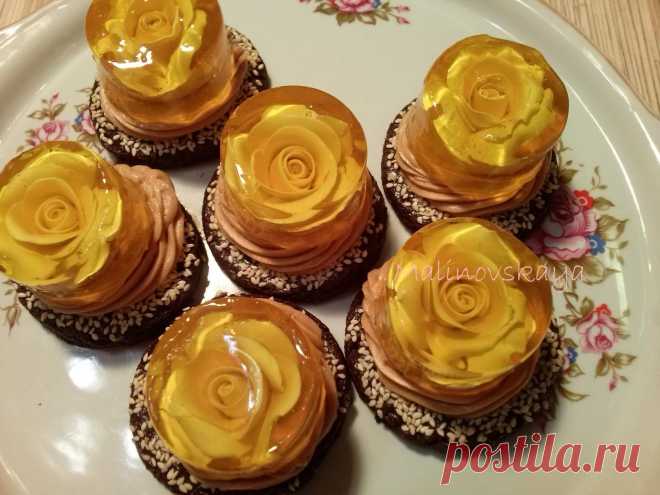 Сладкое желе! Десерт, пирожное!
Gelatina dolce! Dessert, torta!
Gelée douce! Dessert, gâteau!
Sweet jelly! Dessert, cake!