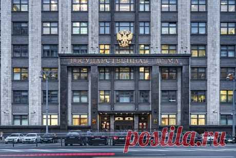 В Госдуме оценили отказ российского игрока НХЛ надевать форму в поддержку ЛГБТ. Депутат Госдумы Дмитрий Свищев оценил отказ российского защитника клуба Национальной хоккейной лиги (НХЛ) «Филадельфия Флайерс» Ивана Проворова надевать форму в поддержку ЛГБТ. «Иван поступил совершенно верно, это его мнение и его убеждения и никто не должен его за это осуждать», — заявил Свищев.