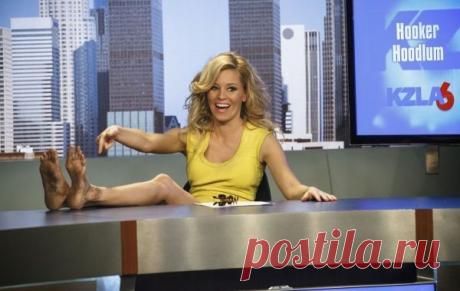 Блондинка в эфире-И опять американская комедия, то что нужно для того что бы хорошо провести вечер, посмеяться от души и получить массу положительных эмоций!