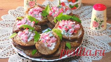 Сочные печёночные котлеты с кабачком, овощами и начинкой из моцареллы и брынзы.