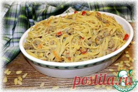 Спагетти по-флотски с кедровыми орешками - кулинарный рецепт