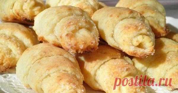Нежные рогалики из творожного теста с корицей