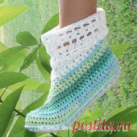 Сапожки крючком