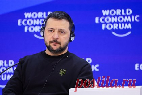 Китайские делегаты отказались встречаться с Зеленским в Швейцарии. Президент Украины Владимир Зеленский не добился встречи с китайской делегацией на полях Всемирного экономического форума в швейцарском Давосе, пишет Politico. Как указывает издание, это может свидетельствовать о нежелании Пекина способствовать прекращению украинского конфликта.