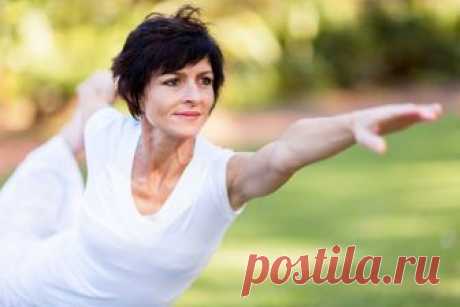 10 силовых упражнений для женщин старше 50 лет MedAboutMe рекомендует: 10 лучших силовых упражнений для женщин 50+.