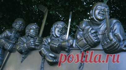 Американская журналистка назвала позором невключение россиян в Зал славы НХЛ. Американская журналистка Сара Сив раскритиковала решение Национальной хоккейной лиги не включать российских игроков в Зал славы. Читать далее