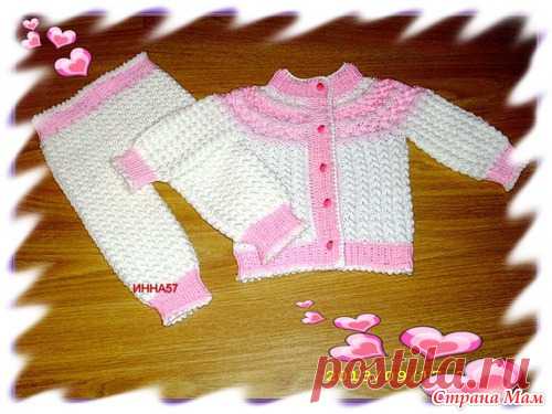 Костюм для девочки спицами связан из пряжи Baby Cashmere - Вязание для детей - Страна Мам
