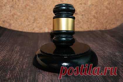 Суд заставил изнасилованную девочку помнить о своем обидчике