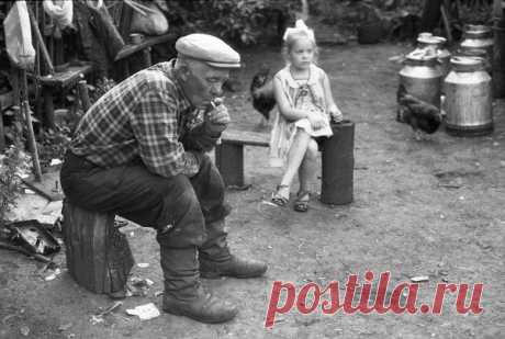 Правда ли, что всыпать ремня - самый доходчивый способ коммуникации для детей?  Сему очень ждали.  И дождались.  Когда уже потеряли надежду. Девять лет ожидания - и вдруг беременность!  Сема был закормлен любовью родителей. Даже слегка перекормлен. Забалован.  Мама Семы - Лиля - детдомовская девочка. Видела много жесткости и мало любви. Лиля любила Семочку за себя и за него.  Папа Гриша - ребенок из многодетной семьи.  Гришу очень любили, но рос он как перекати-поле, потому что родители…