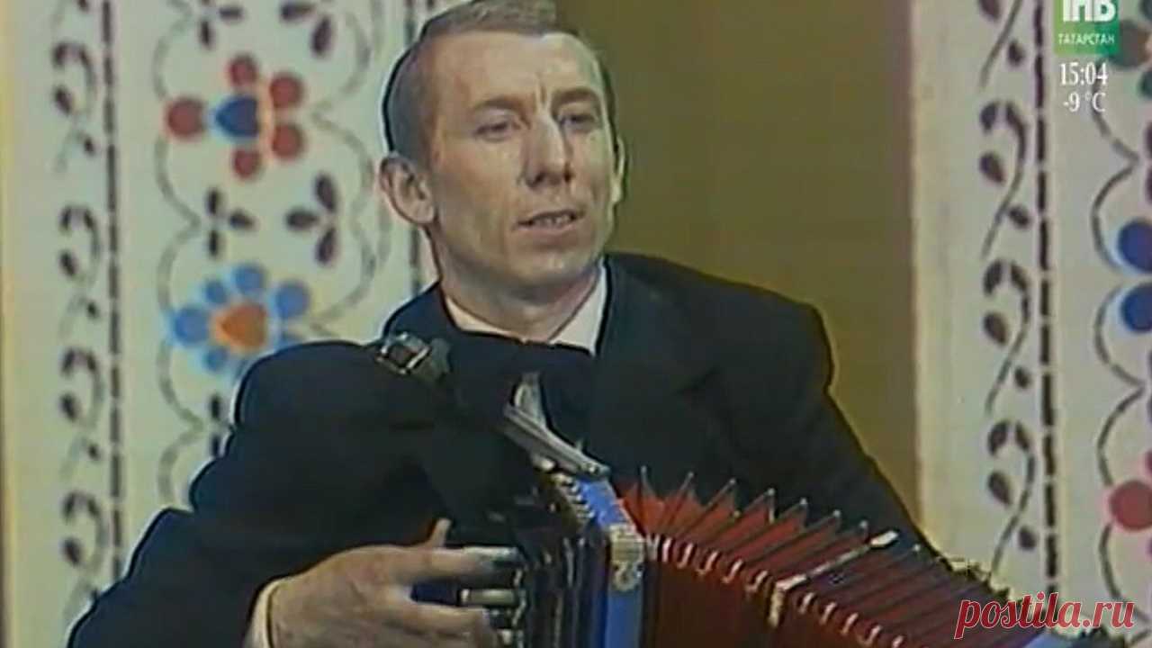 Татар халык көе
Рәшит Мостафин - Авыл көе
Рашид Мустафин - Авыл кое