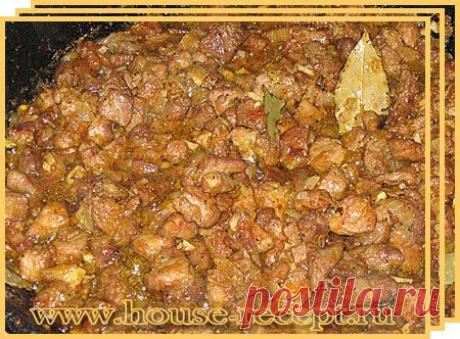 Рецепты приготовления мясных блюд с овощами, с яблоками, мяса по-строгановски. Приготовление отбивных. Приготовление тефтелей.