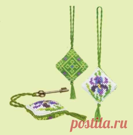 Наборы для вышивания (сумки, клатчи, мелочи для дома)