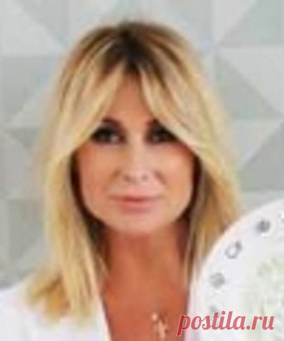 Народные средства от лишая (Рецепты народной медицины) Лишаи характеризуются высыпанием узелков на кожных покровах. В основе многих лишаев лежат нейрогенные нарушения, провоцируемые психическими травмами. Мучительные жалобы больных вызывает зуд...