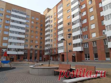 Как можно лишиться квартиры из-за перепланировки
По закону квартиру, собственник которой не соглашается вернуть перепланировку на место, могут выставить на торги. Но нужно понимать, что не за каждую перепланировку так сурово наказывают. Так наказывают за переустройство, которое мешает соседям.