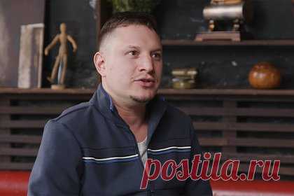 Популярный российский блогер рассказал о работе в стриптиз-клубе. Популярный российский YouTube-блогер Илья Шабельников, также известный как Satyr, заявил, что несколько лет работал в стриптиз-клубе. «Я проработал три года ведущим в стрип-клубе города Новосибирска. (...) Сдружился там и с руководством, и с сотрудницами», — раскрыл подробности комик.