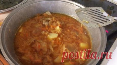 Просто, но очень вкусно: квашенная тушенная капуста | Вкусные рецепты