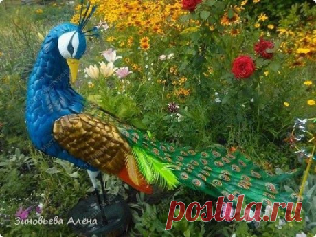 Птица &quot;Павлин&quot; из пластиковых бутылок, для сада.