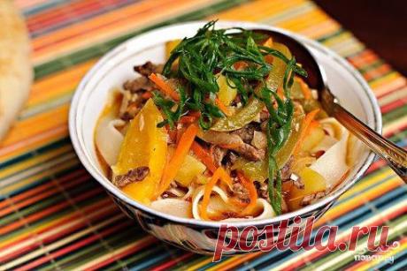 Лагман 
https://povar.ru/recipes/lagman-4945.html

Лагман - пошаговый кулинарный рецепт на Повар.ру
Лагман - суп из Центральной Азии, в состав которого входит лапша домашнего приготовления (желательно), говядина, лук, болгарский перец, картофель, чеснок, помидор и специи. Готовится около двух часов.