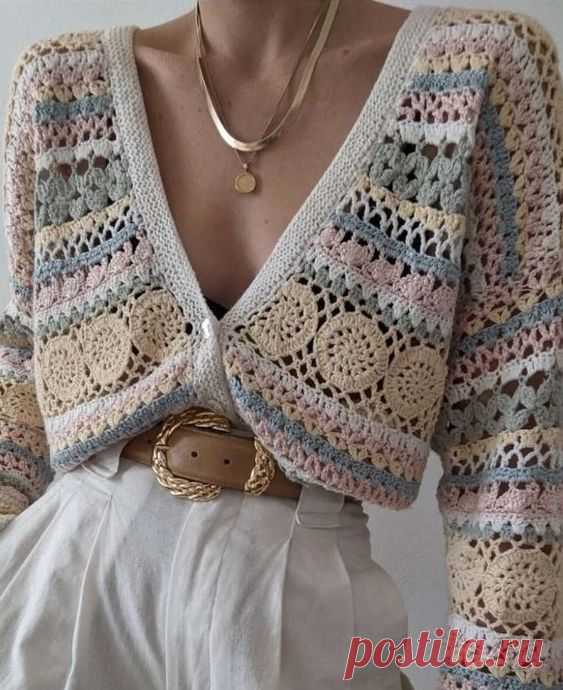 Cable Stitch Hoodie Kostenlose Hakelanleitungen + Video