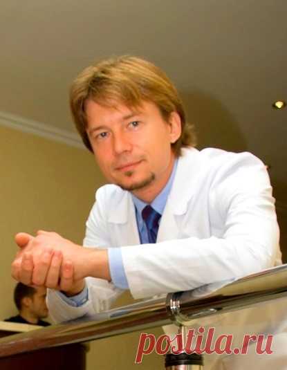 10 гениальных советов от Вадима Зеланда.
Думаешь, всё, что происходит в твоей жизни, давно уже предрешено небесами и ты никак не можешь влиять на это?
Известный автор теории трансерфинга реальности Вадим Зеланд считает, что такие мысли — главное человеческое заблуждение. В своей книге с одноименным названием «Трансерфинг реальности», он буквально на пальцах объясняет, как посмотреть на мир с совершенно другой стороны и стать хозяиноином своей судьбы.
