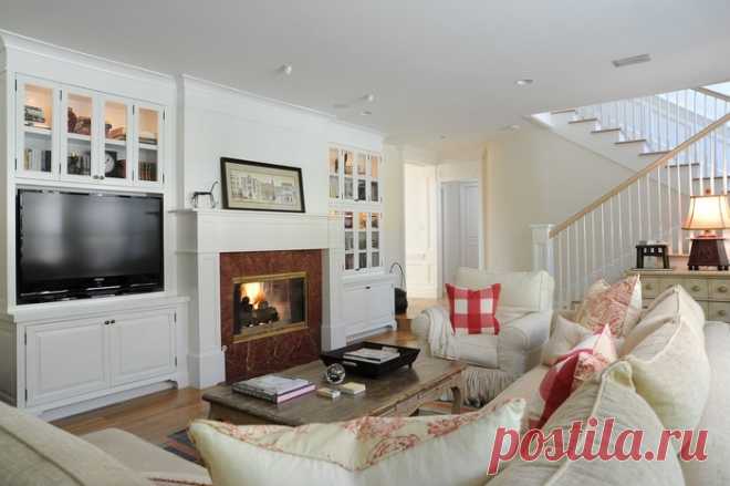 Книжные шкафы в гостиной — Роскошь и уют