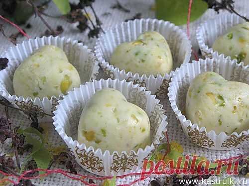 КОНФЕТЫ ИЗ БЕЛОГО ШОКОЛАДА С ФИСТАШКАМИ И ЛИМОНОМ.
