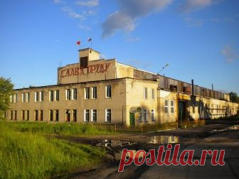 ВАСИЛЬЕВСКИЙ МОХ: УГОЛОВНАЯ ИСТОРИЯ ПРОДОЛЖАЕТСЯ В поселке Васильевский Мох Калининского района Тверской области - чрезвычайная ситуация. Отопительный сезон, который официально должен был начаться здесь еще 26 сентября, так и не стартовал, сообщили местные жители
Фото: vk.com/club14265137
Сейчас в поселке в 18 км от Твери проживает более 2 200 человек. Отопление здесь до сих пор не подключили ни в жилых домах, ни в социальных объектах. Из-за это