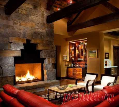 Отличный вариант с камином для загородного дома!.
