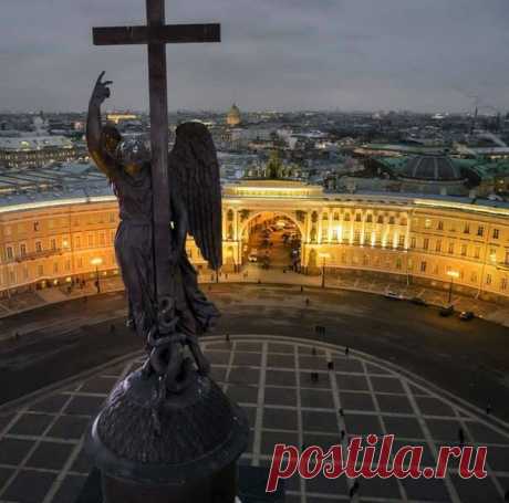 Ангел на Дворцовой
