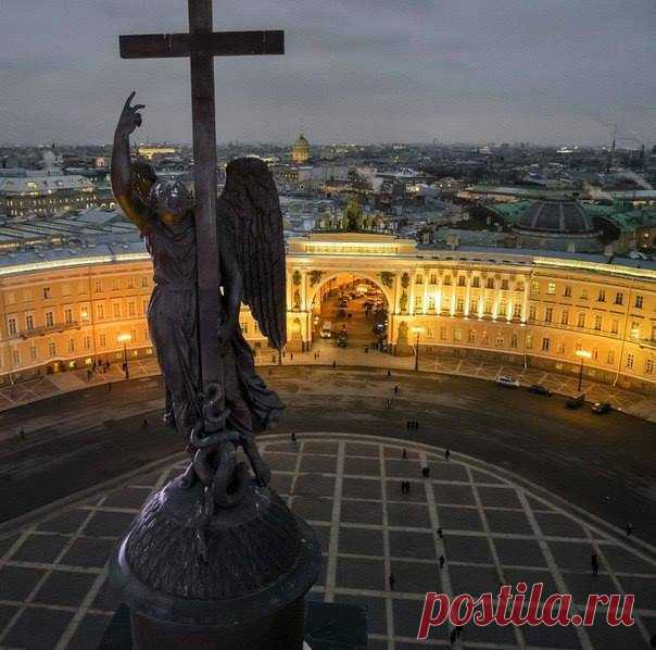Ангел на Дворцовой