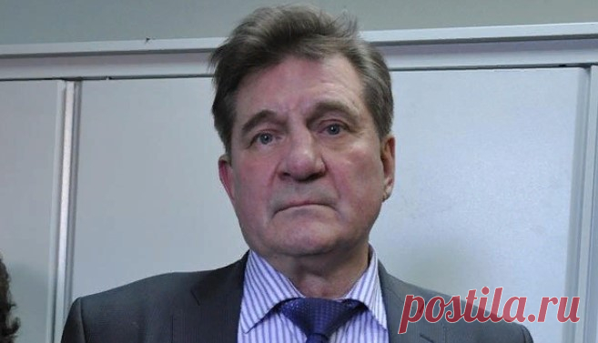 Поправка депутата помогла его жене проводить праздники за бюджетные деньги Закрытая бюджетная поправка депутата петербургского Заксобрания Бориса Ивченко помогает его супруге Надежде Шумейко организовывать муниципальные праздники на бюджетные средства, пишет 